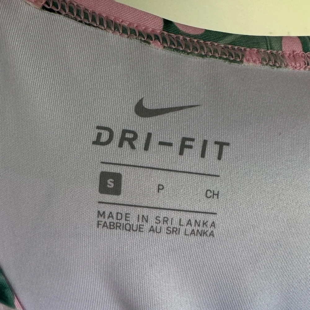Nike cropped top
